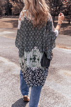 Load image into Gallery viewer, Open Front Printed Half Sleeve Kimono
