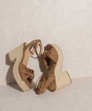 Load image into Gallery viewer, Espadrille Wedge Sandal
