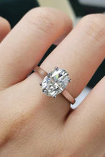 Load image into Gallery viewer, 2.5 Carat Moissanite Solitaire Ring
