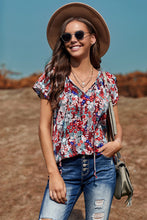 Load image into Gallery viewer, Floral Flutter Sleeve  Blouse
