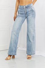 Load image into Gallery viewer, RISEN Luisa Wide Flare Jeans
