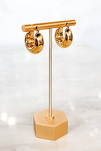 Load image into Gallery viewer, Gold Chunky Simple Hoop Earrings
