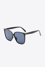 Load image into Gallery viewer, Polycarbonate Frame Wayfarer Sunglasses
