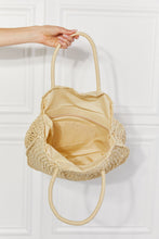 Load image into Gallery viewer, Beach Date Straw Rattan Handbag in Ivory
