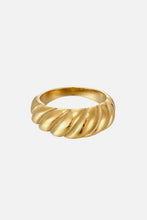 Load image into Gallery viewer, Gold Twisted Ring
